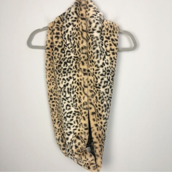 CHARMING CHARLIE | NEW Faux Fur Leopard Animal Print Infinity Circle Scarf - Picture 1 of 4